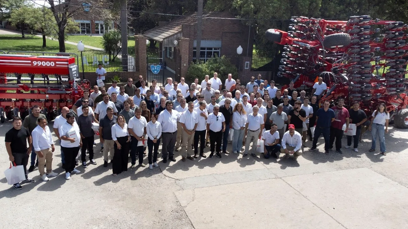 Mística, tecnología y “Fair Play”: Apache recalibró su fuerza comercial en una Pretemporada histórica de cara a sus 70 años